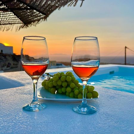 Oinos Luxury Suites Foinikiá Екстериор снимка