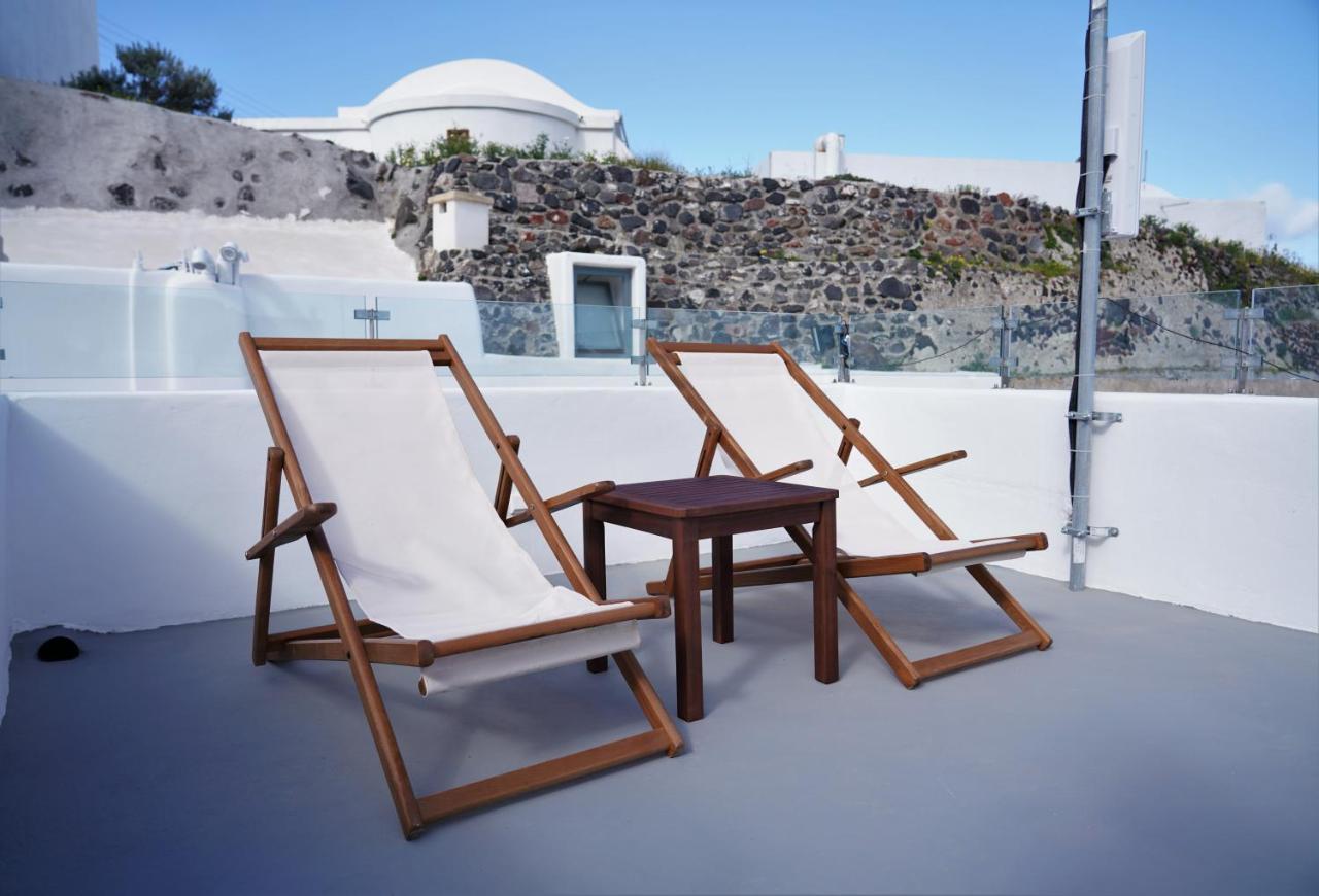 Oinos Luxury Suites Foinikiá Екстериор снимка