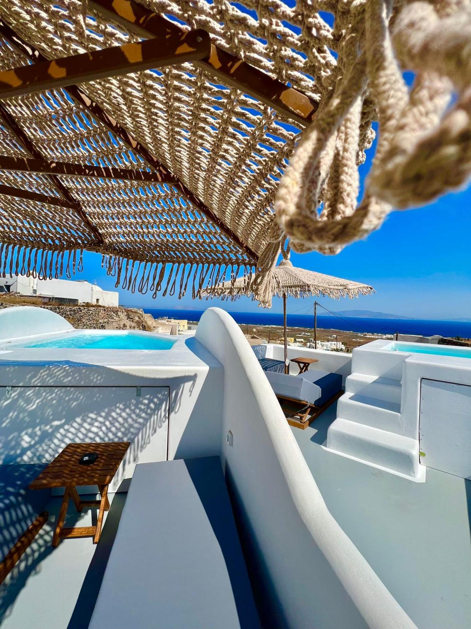 Oinos Luxury Suites Foinikiá Екстериор снимка